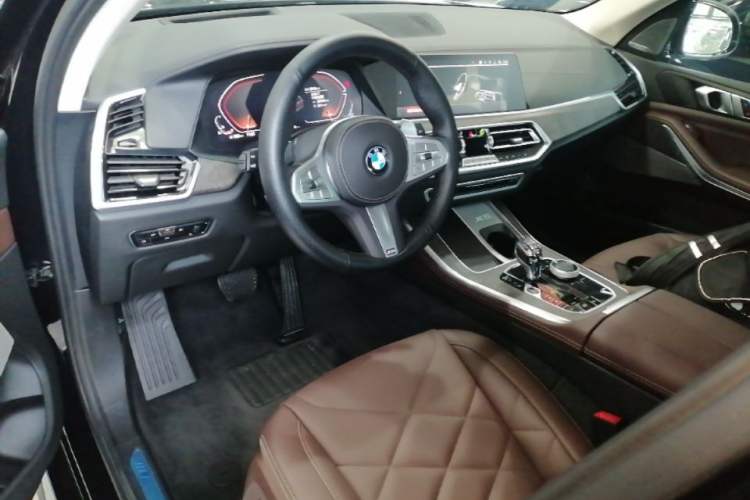 Used BMW X5 2022 Restyled xDrive 30Li Luxury Version M Sport Package