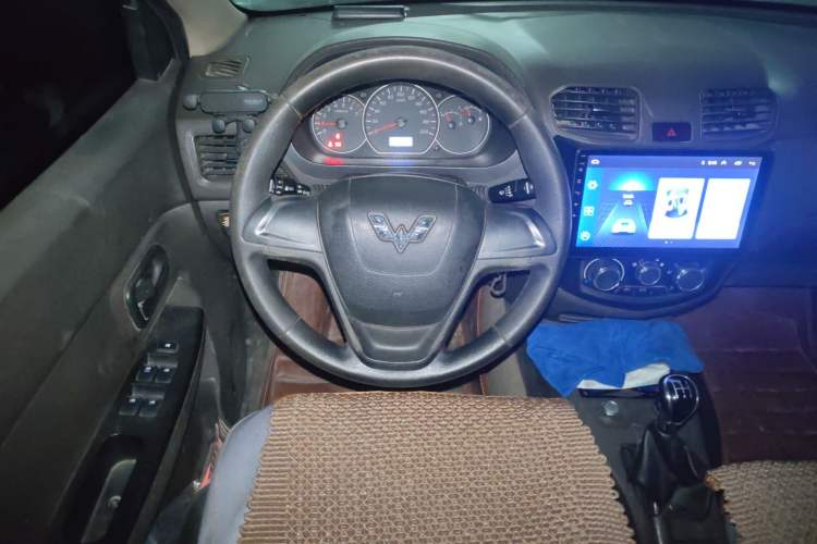 Used Wuling Hongguang 2015 1.5L S Base Model China IV