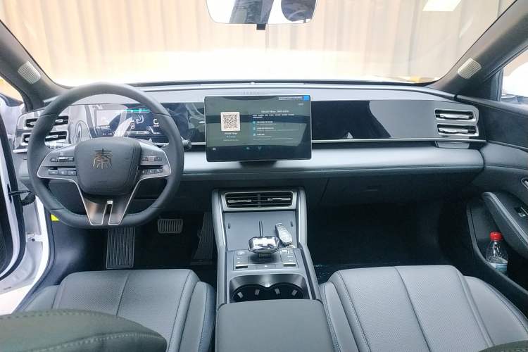 Used BYD Qin L 2024 DM-i 120KM Beyond Model
