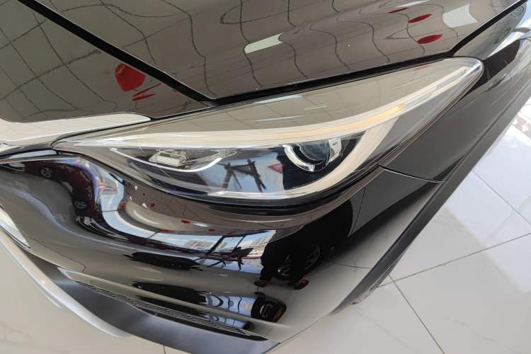 Used Infiniti QX30 2017 2.0T Four-Wheel Drive Fashion Edition
