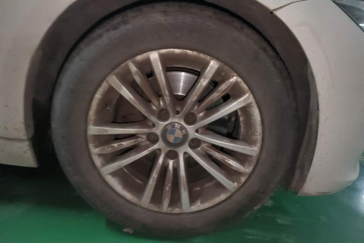 Used BMW 3 Series 2015 320Li Luxury Edition Fashion Model
