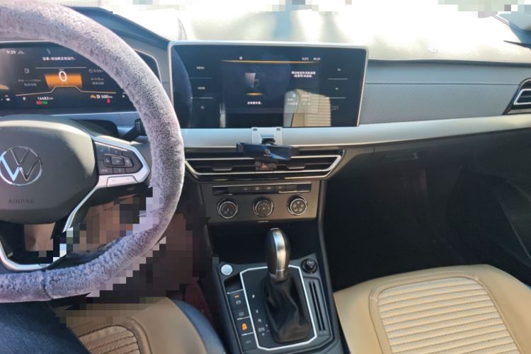 Used Volkswagen Lavida 2023 300TSI DSG Full-Comfort Edition Audio And AC Panel