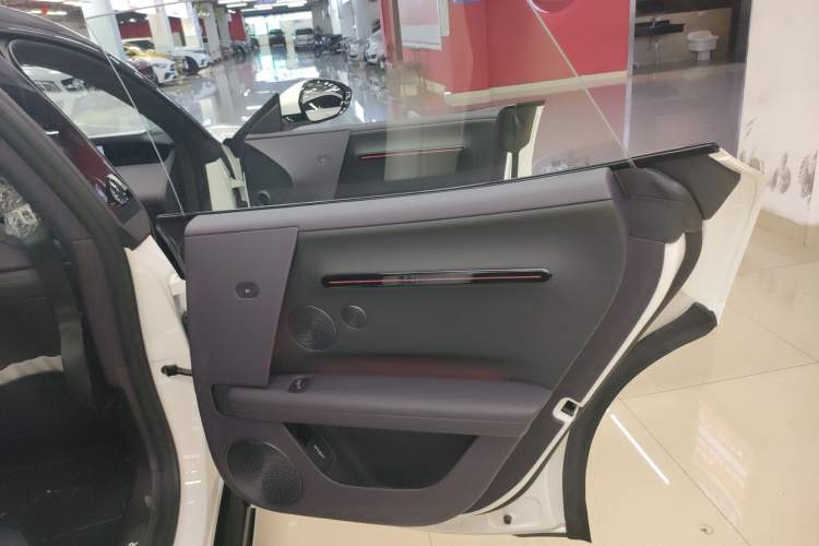 Used Avatr 06 2025 Max All-Electric Version