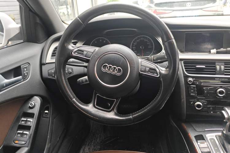 Used Audi A4L 2015 35 TFSI Automatic Comfort Model