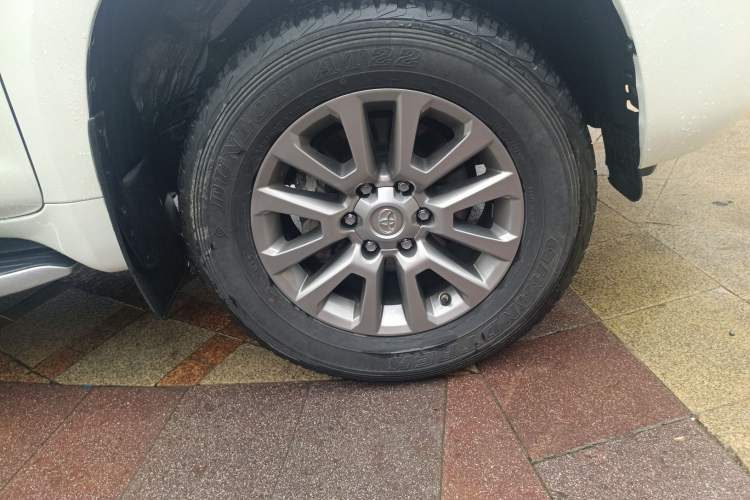 Used Toyota Prado 2018 3.5L Automatic TX-L with Rear-Mounted Spare Tire