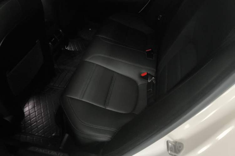 Used Jaguar XEL 2019 2.0T 200 PS Deluxe Edition
