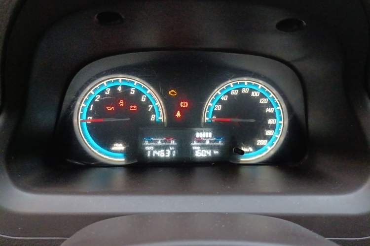 Used Baojun 730 2014 1.5L manual Comfort ESP version 7 seats Instrument Cluster