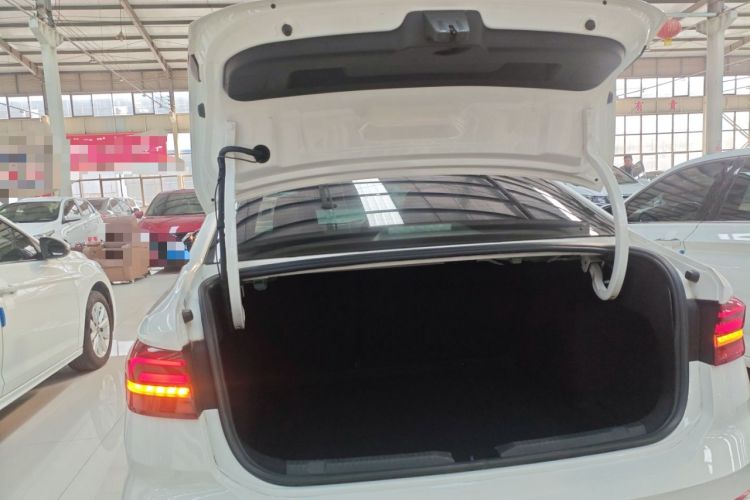 Used Volkswagen Lavida 2021 280TSI DSG Comfort Edition Trunk