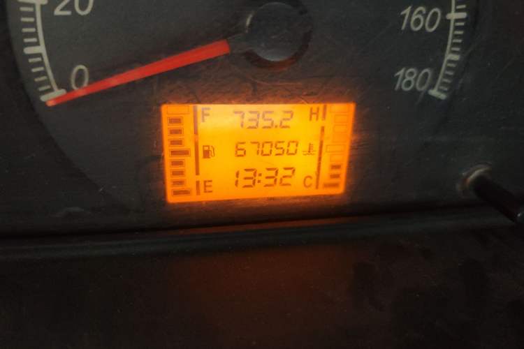 Used Wuling Zhiguang 2013 1.0L Practical Version