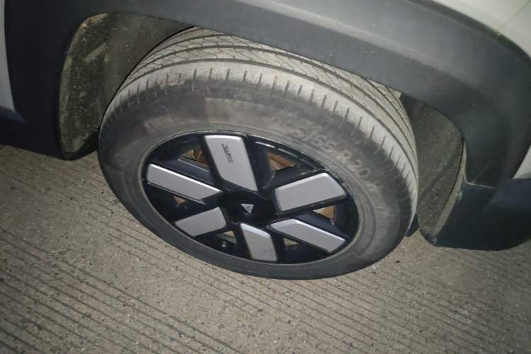 Used Deepal G318 2024 Four-Wheel-Drive Air Suspension Model