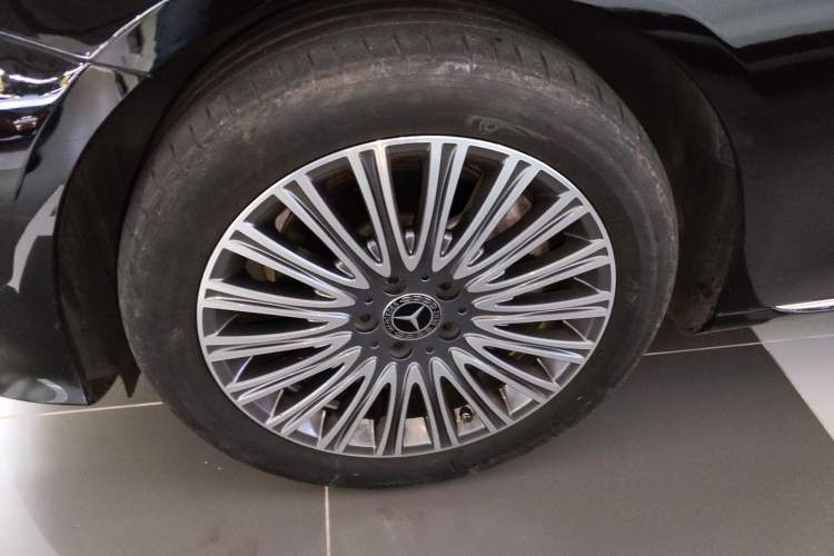 Used Mercedes-Benz E-Class 2023 Updated E 300 L Fashion Edition