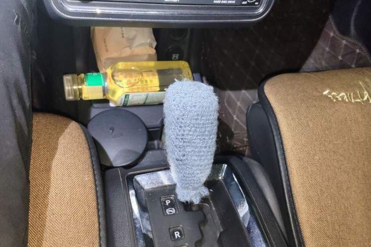 Used Dodge Journey 2009 2.7 Gear Lever