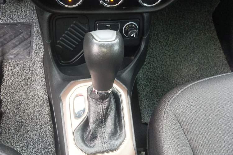 Used Jeep Renegade 2017 180T Automatic Kinetic Edition+