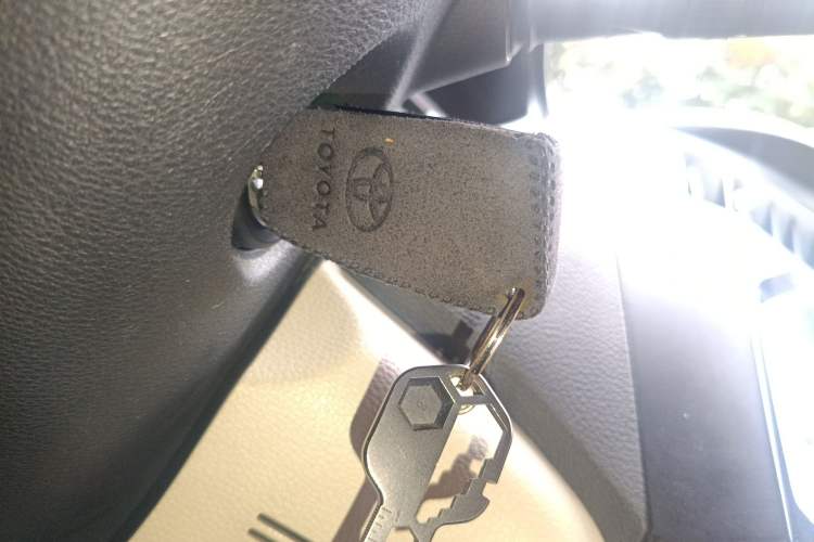 Used Haima S7 2013 2.0L Automatic ZhiShang Version
