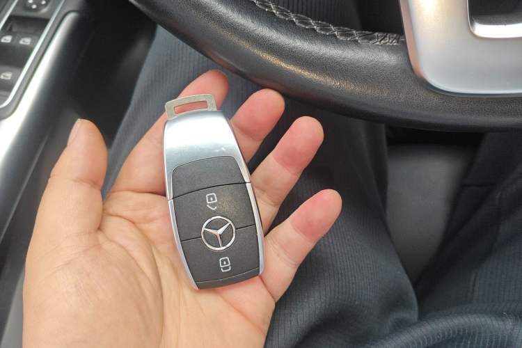 Used Mercedes-Benz B-Class 2020 B 200 Sport Edition Vehicle Key