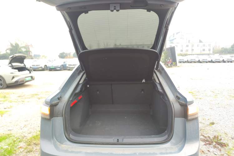 Used Volkswagen ID.7 VIZZION 2024 AIR model
