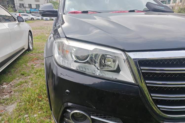 Used Haval H6 2014 Sport Version 1.5T Manual Two-Wheel Drive Elite Edition Right Front Headlight
