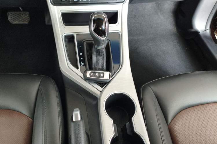 Used Geely Auto Vision 2018 1.5L Automatic Happiness Edition Gear Lever