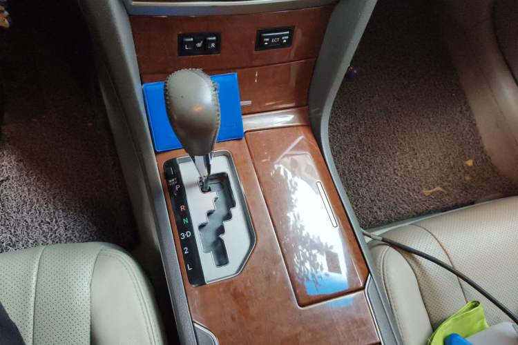 Used Toyota Camry 2012 200G Classic Luxury Edition Gear Lever