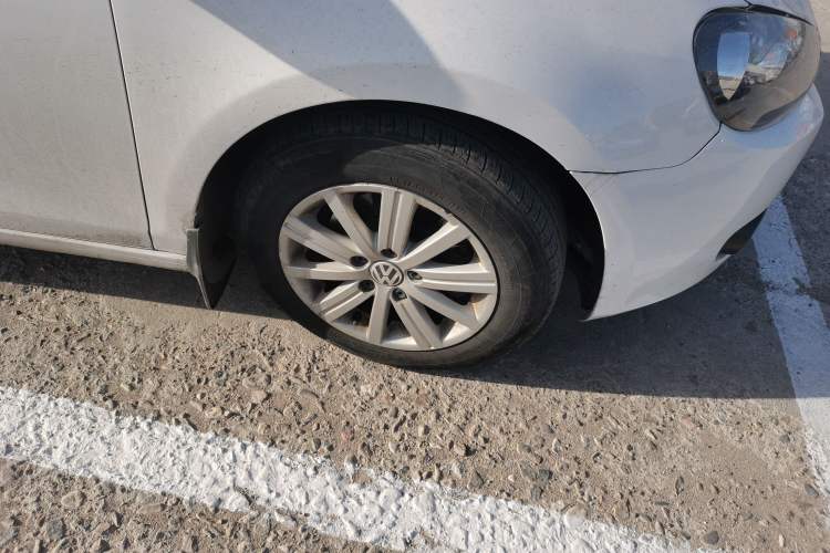 Used Volkswagen Golf 2012 1.6L Automatic Fashion Model