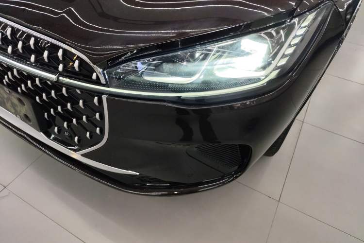 Used Lincoln Corsair 2023 2.0T All-Wheel-Drive Prestige Version Left Front Headlight