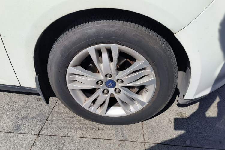 Used Ford Focus 2012 Sedan 1.6L Automatic Comfort Model