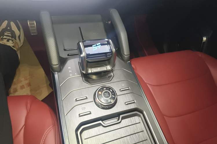 Used JETOUR Traveler 2023 2.0T All-Wheel Drive Conquer PRO Gear Lever