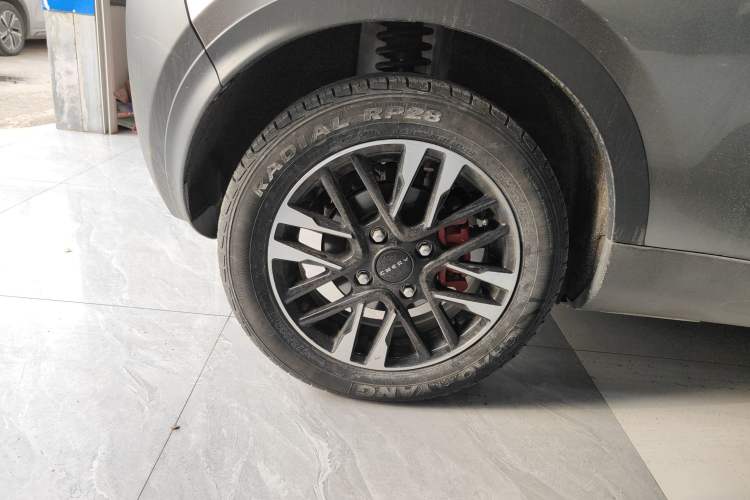 Used Chery QQ Little Ant 2022 Sweet Pink Edition Half-Sugar Version 3-Cell Lithium 30kW 408km Right Rear Wheel Hub