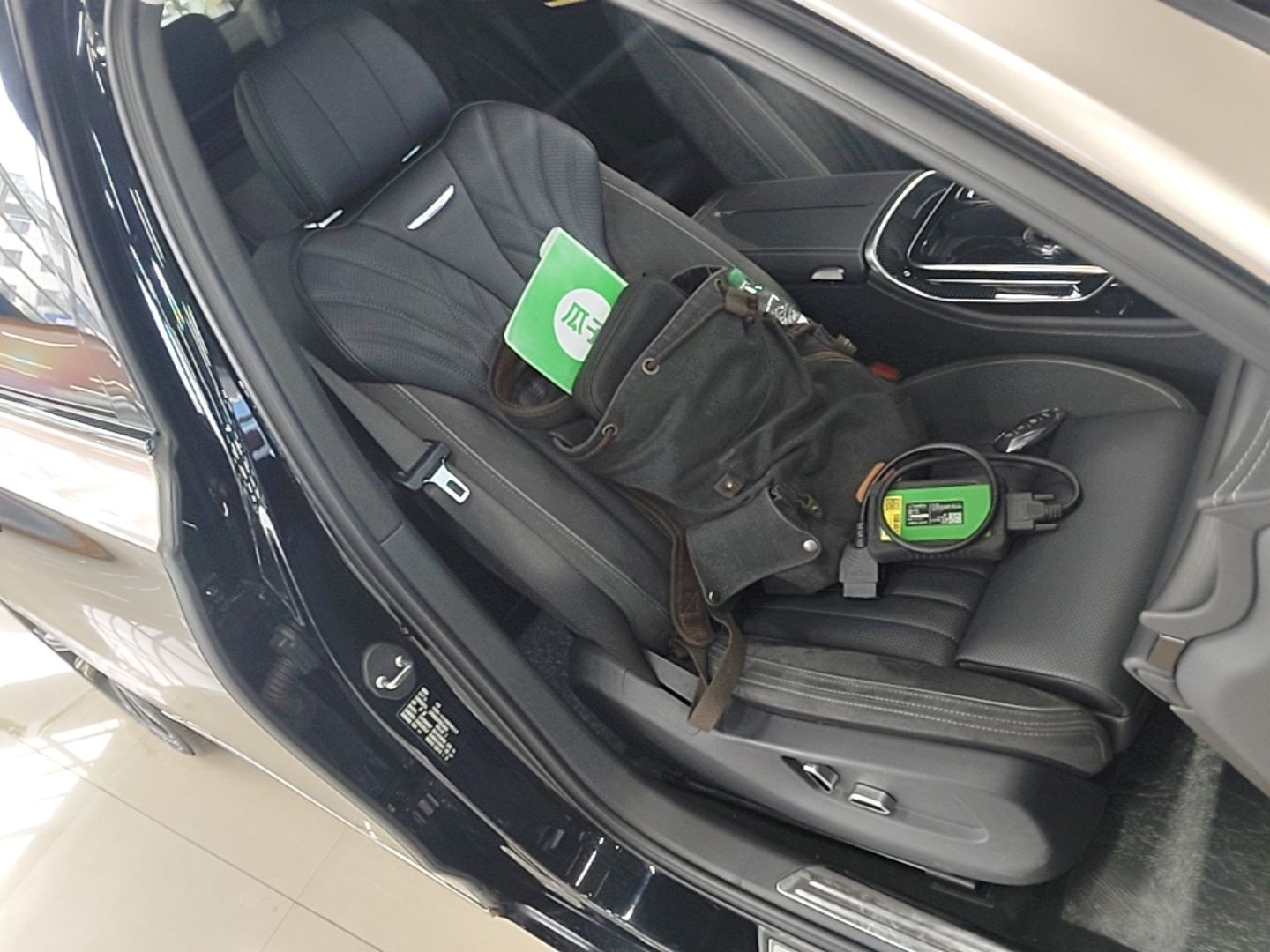 Hongqi H9 2024 2.0T Qixiang Private Style Edition — снимка 19