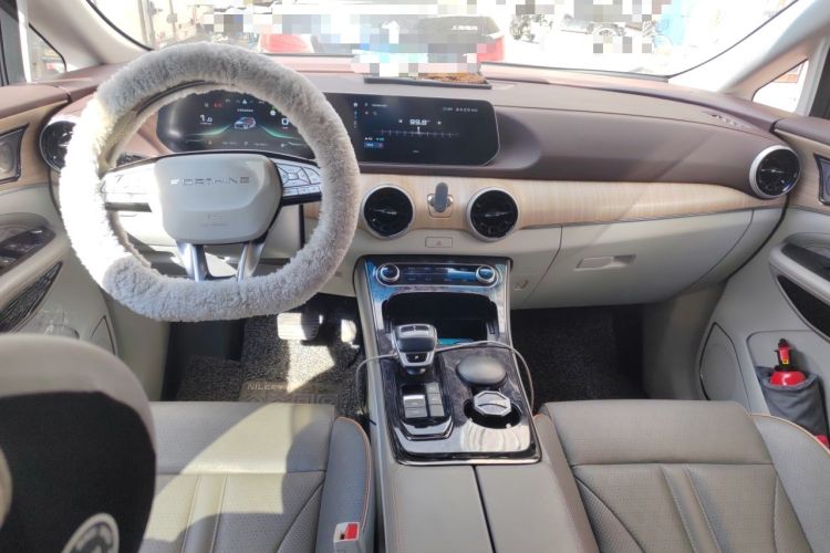 Used FORTHING Yacht 2022 1.5T DCT Chasing-the-Waves Edition

