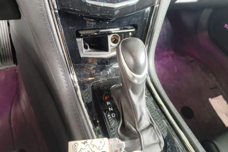 Used Cadillac ATS-L 2017 28T Tech Edition Gear Lever