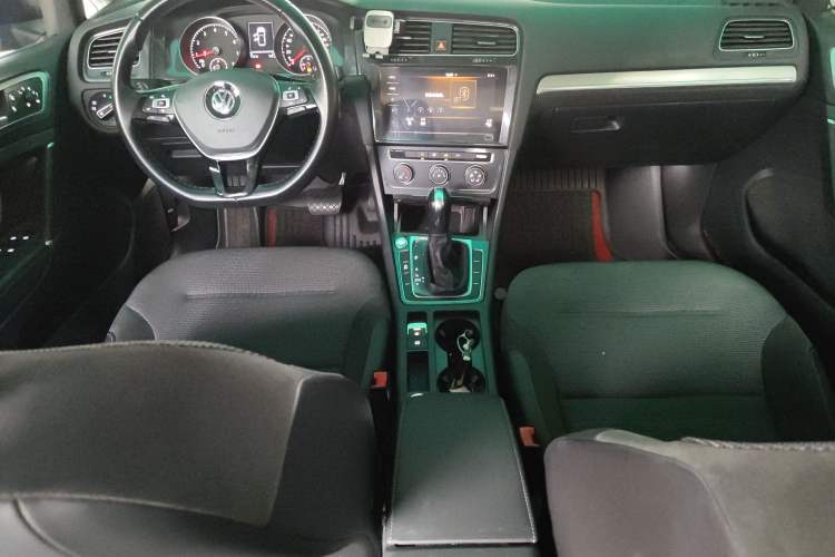 Used Volkswagen Golf 2020 Zhiai Edition 280TSI DSG Comfort Model
