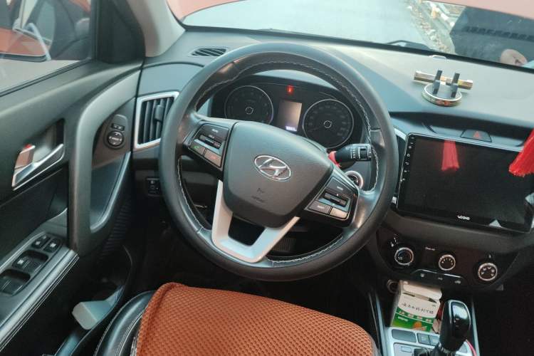 Used Hyundai ix25 2017 1.6L Automatic Smart Version
