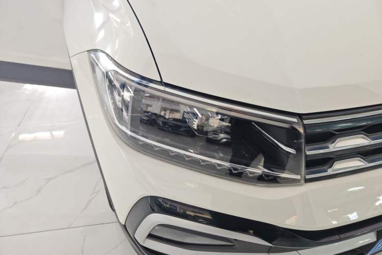 Used Volkswagen T-Cross 2019 280TSI DSG Comfort Edition Right Front Headlight