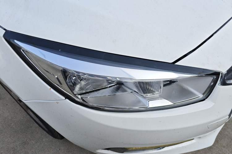 Used Chevrolet Cruze 2016 1.5L Automatic Luxury Edition Right Front Headlight