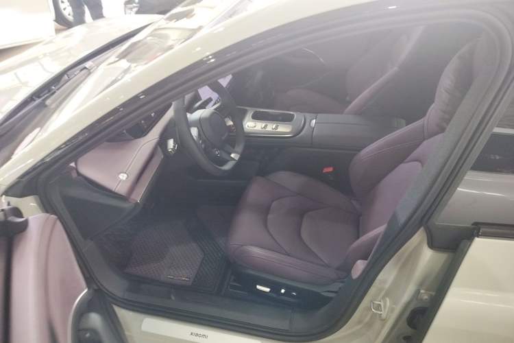 Used Xiaomi Auto SU7 2024 Rear-Drive Long-Range Intelligent Driving Version Driver Seat