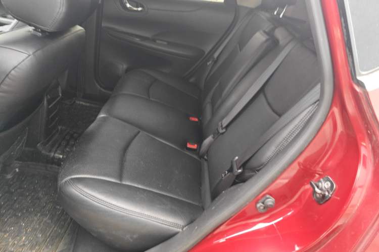 Used Nissan Tiida 2011 1.6L CVT Smart Version