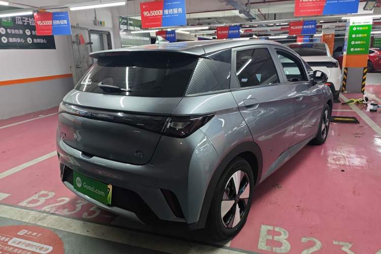 Used BYD Dolphin 2023 420 km Fashion Edition
