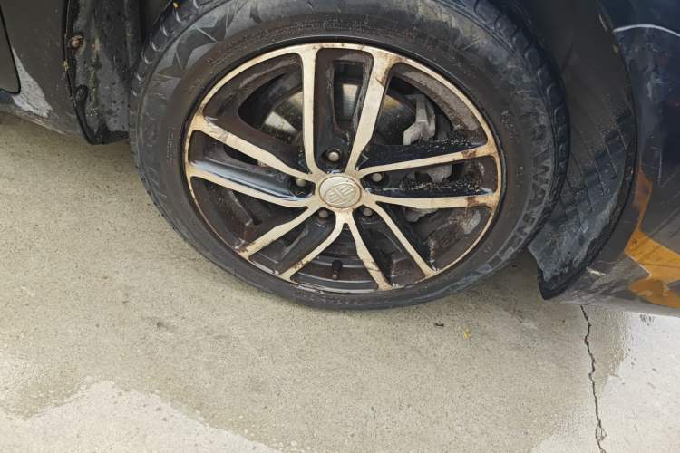 Used Bestune B50 2013 1.6L manual luxury version
