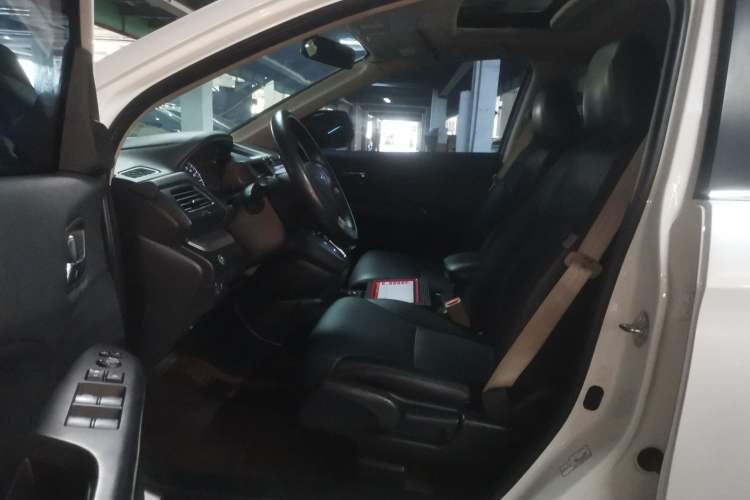 Used Honda CR-V 2015 2.0L two-wheel drive Fashion Edition Left Front Seat