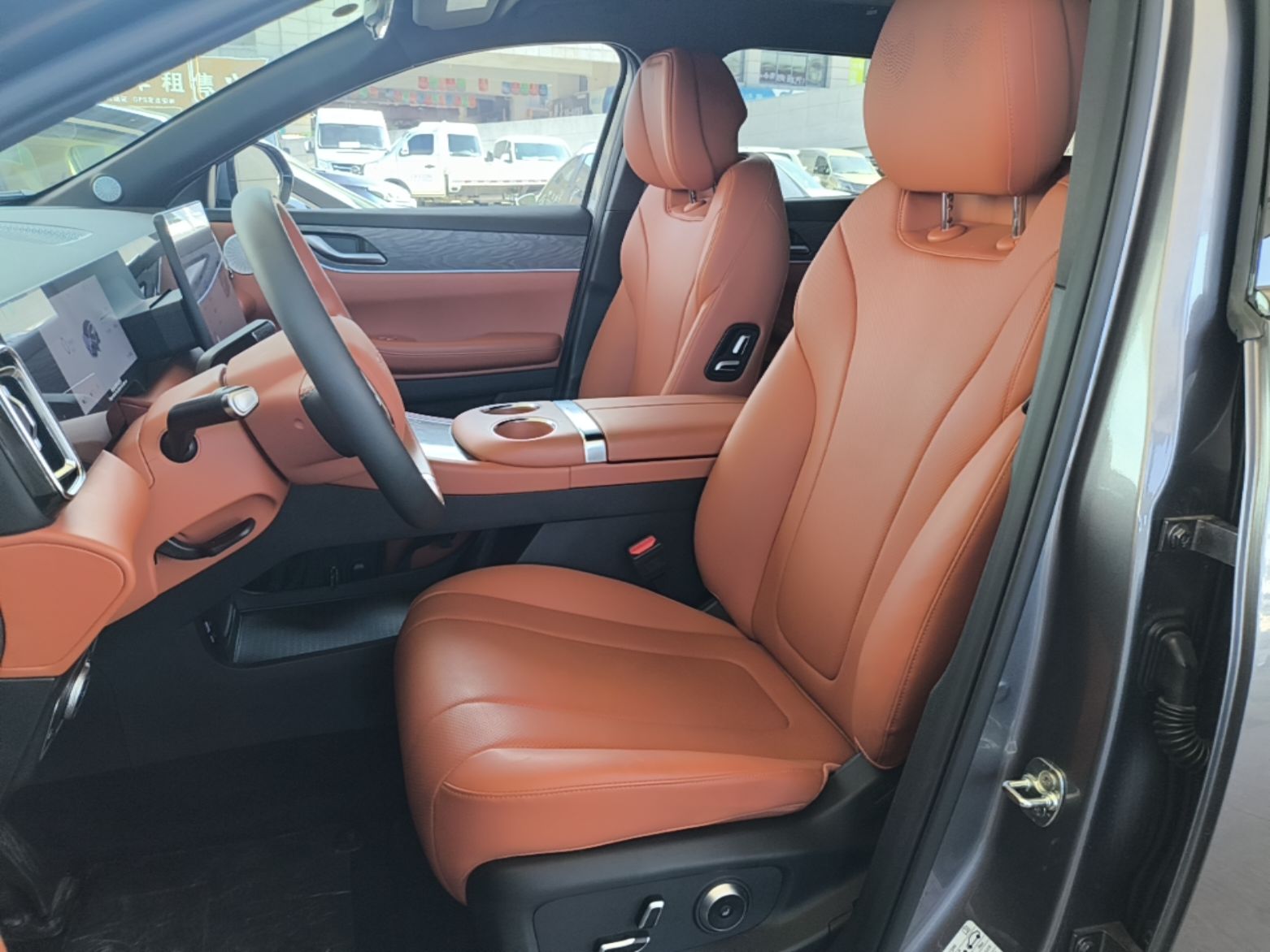Vordere Reihe im Auto
