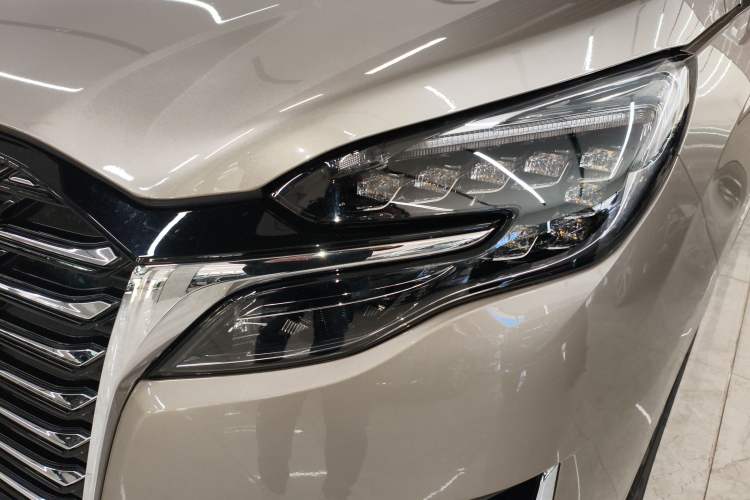 Used Buick GL8 2023 ES Lu Zun Deluxe Model