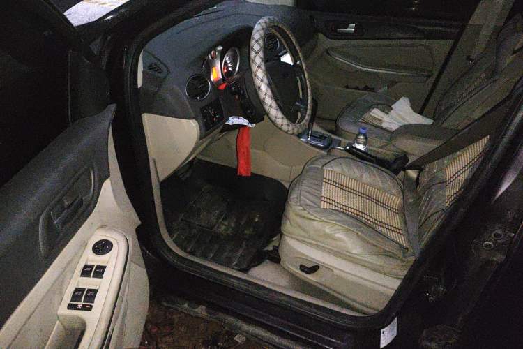 Used Ford Focus 2011 Sedan 1.8L Automatic Luxury Model
