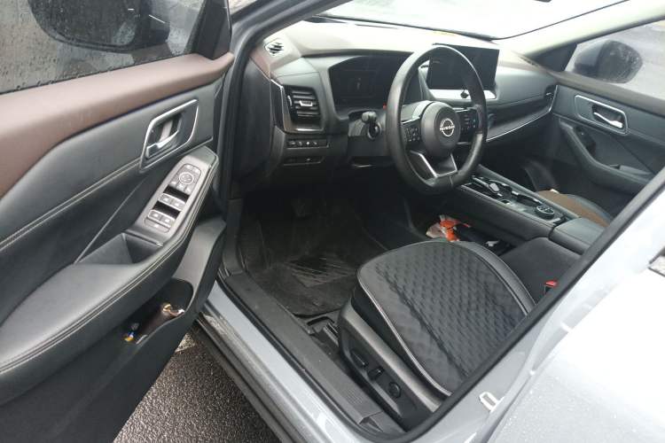 Used Nissan X-Trail 2023 e-POWER Ultra-Hybrid Dual-Motor All-Wheel-Drive Supreme Edition Driver Seat