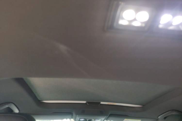 Used Volkswagen Golf 2023 280TSI DSG R-Line Lite Headliner