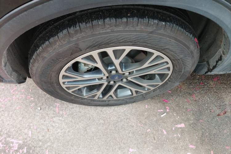 Used Ford Escape 2020 EcoBoost 245 Two-Wheel-Drive Titanium Edition