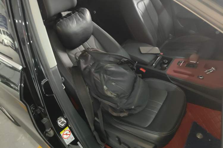 Used Audi Q5L 2022 40T Fashionable and Elegant Model Right Front Seat