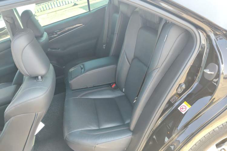 Used Toyota Crown 2015 2.0T Fashion Edition