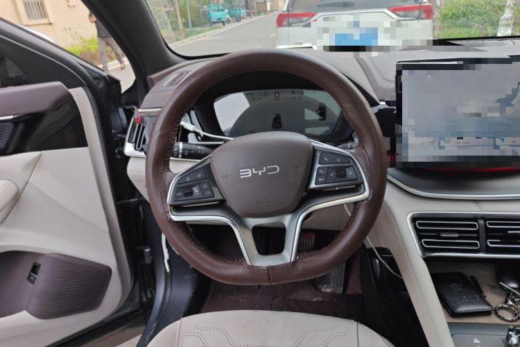 Used BYD Song PLUS New Energy 2025 EV 520km Premium Version Steering Wheel