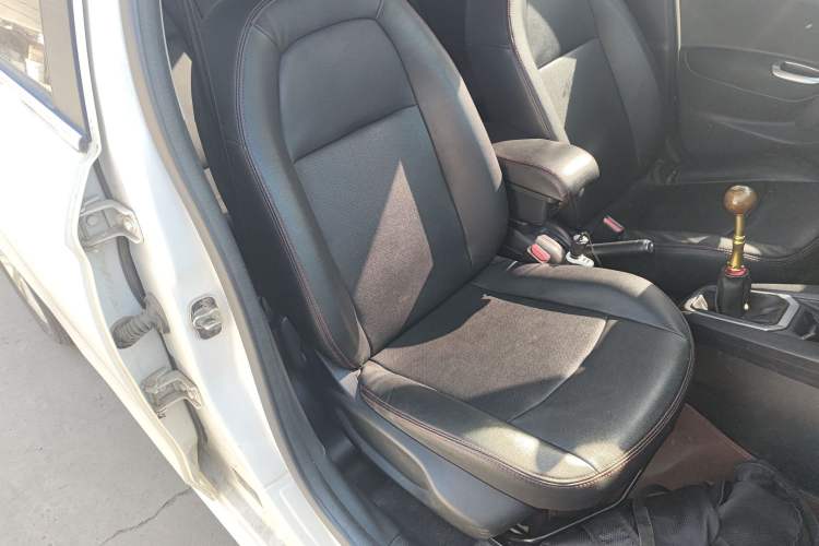 Used Peugeot 301 2016 1.6L Manual Comfort Edition
